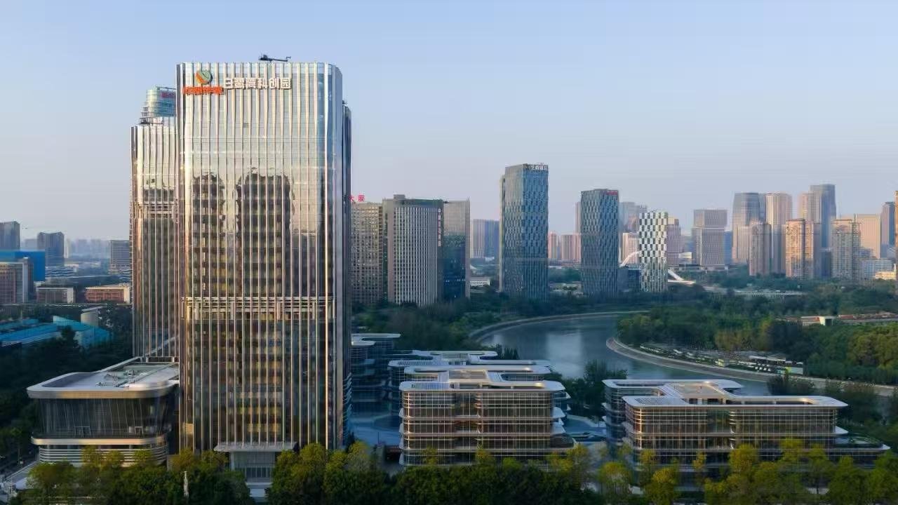 四川省成都市锦江区三色路333号成都传媒·白鹭湾科创园1A栋3F演播厅 照片 1
